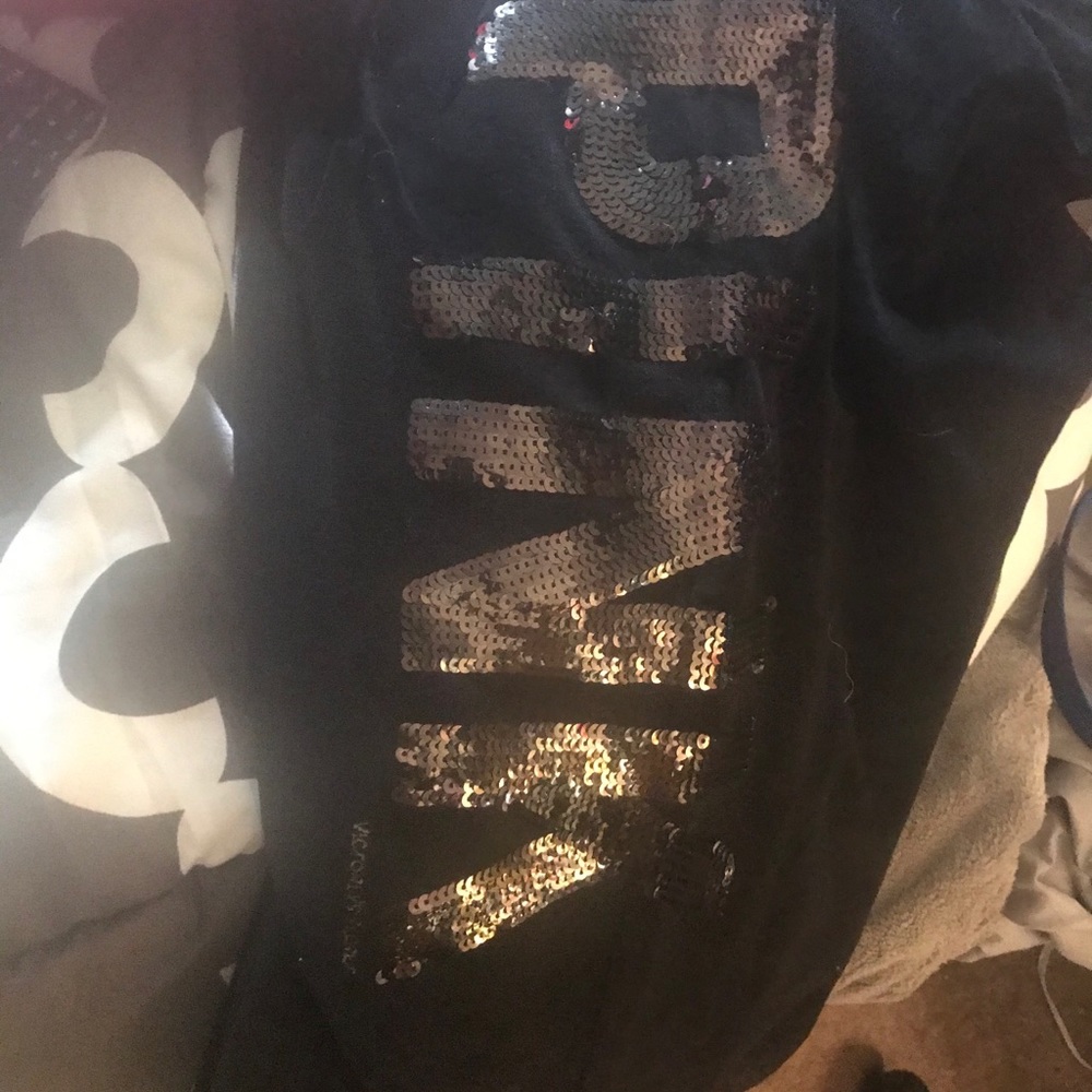 4?pair of VS large used leggings/velour sweats